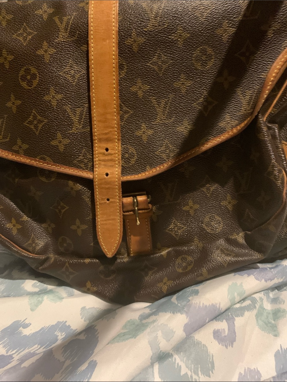 Louis Vuitton Brown Monogram Canvas Duffel with Tan Leather Trim and Straps - Picture 3 of 16